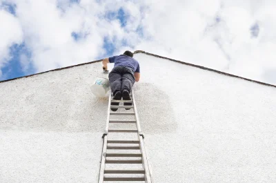 Peinture extérieure à l'Île-Rousse — façades et ravalement